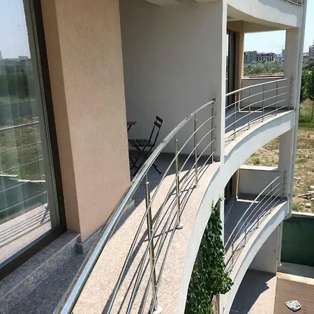 Apartament Mamaia Nord Catalina 1 アパート